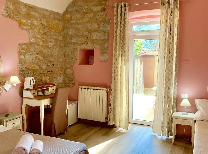 Gasthuis Cernaia La Spezia